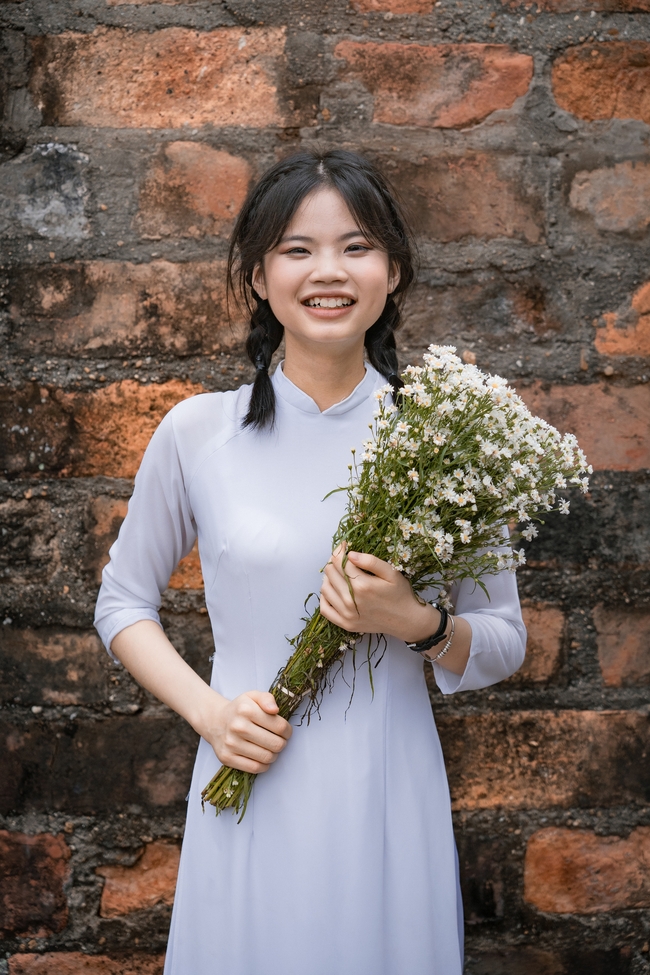 黑色大丽花